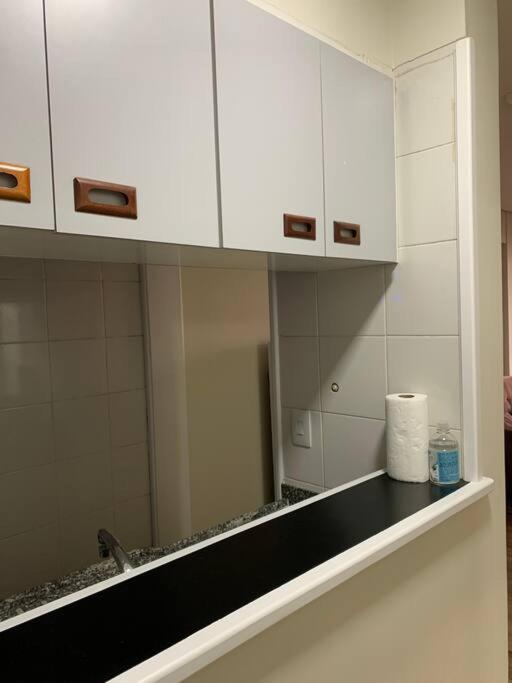 Flat Mobiliado Ap 44 - Ed Lhirondelle Em Campinas (Sao Paulo)