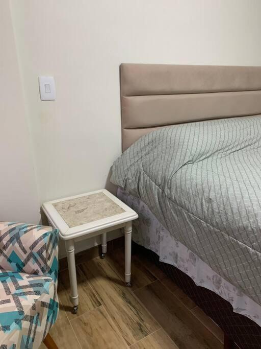 Apartamento Flat Mobiliado Ap 44 - Ed Lhirondelle Em