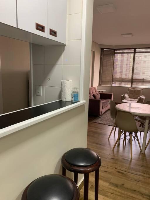 Flat Mobiliado Ap 44 - Ed Lhirondelle Em Apartamento