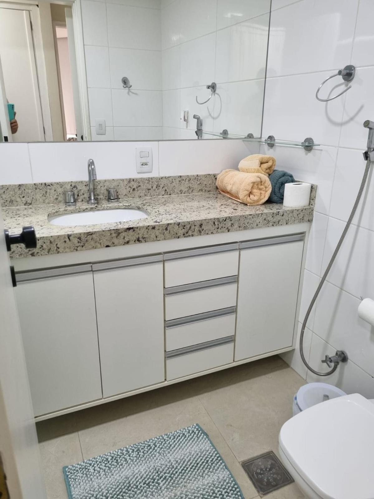 Flat Mobiliado Ap 44 - Ed Lhirondelle Em